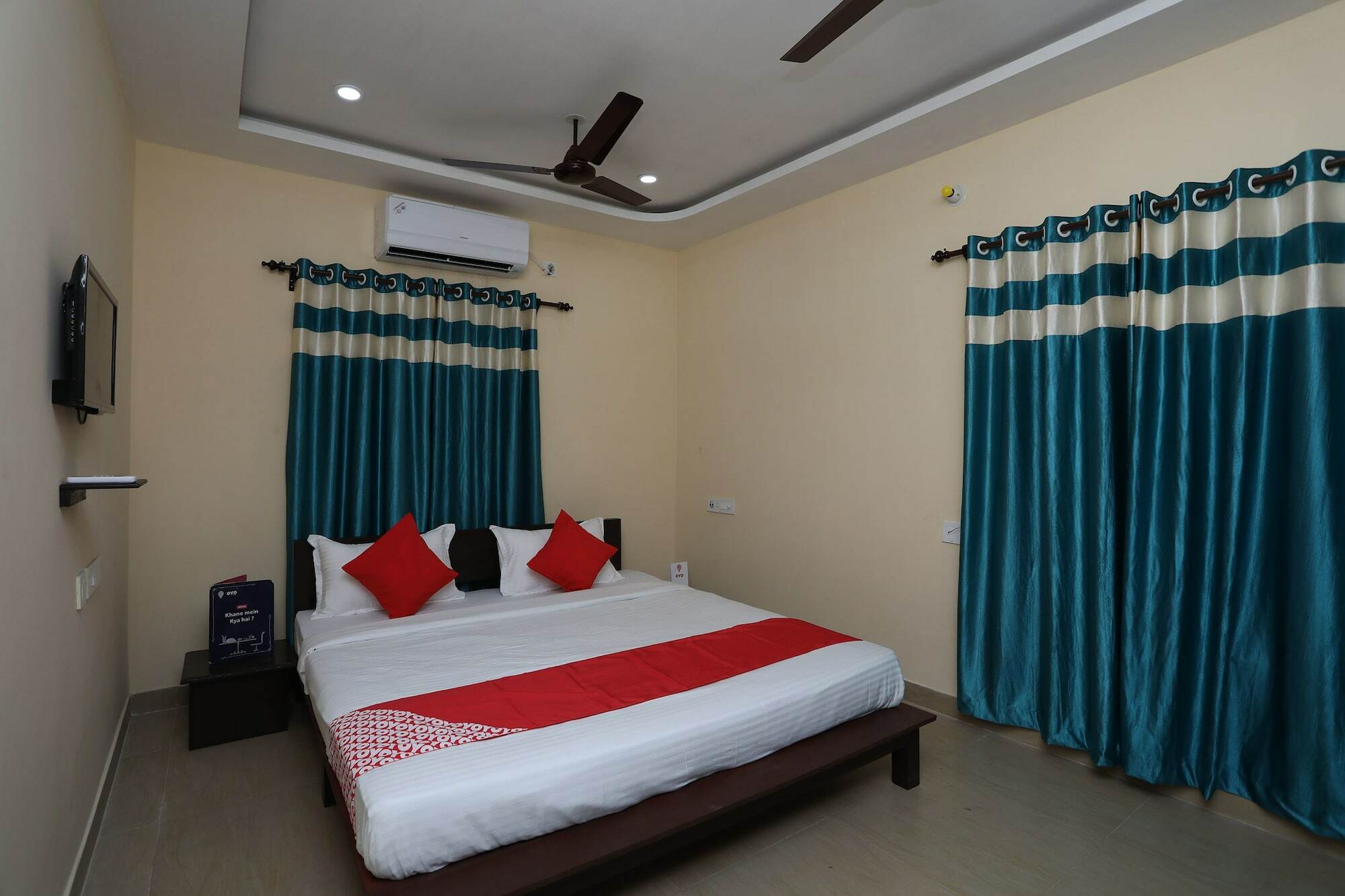 Oyo 17376 Happy Spring Inn Calcutta Buitenkant foto